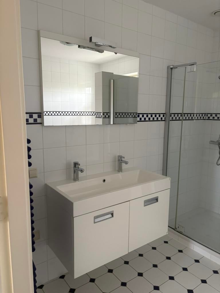 Badkamermeubel zelf demonteren!, Huis en Inrichting, Badkamer | Badkamermeubels, Ophalen of Verzenden, Zo goed als nieuw, 25 tot 50 cm