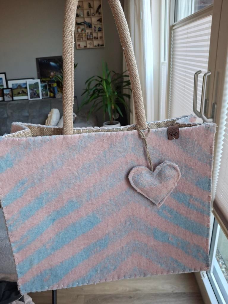 Vintage hippe Wollen dekentas - blauw roze, Sieraden, Tassen en Uiterlijk, Tassen | Damestassen, Ophalen of Verzenden, Blauw, Schoudertasje