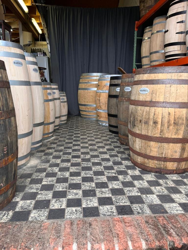 Eiken/ kastanje houten regentonnen van wijn en whisky vaten, Tuin en Terras, Regentonnen, 150 liter of meer, Ophalen, Zo goed als nieuw