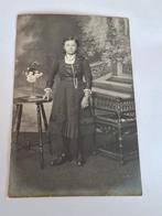 Fotokaart- portret- meisje- jurk- sieraden- Cornelis Henning, Ophalen of Verzenden, Voor 1940, Overige onderwerpen, Foto