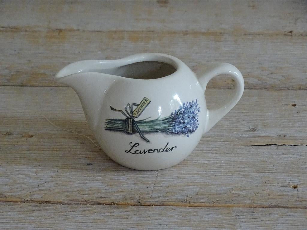 Servies, Jet (by ter Steege), LAVENDER, zo goed als nieuw, Overige typen, Ophalen of Verzenden, Zo goed als nieuw, Overige stijlen