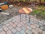 mooie net zgan houten design tafeltje, Ophalen, Zo goed als nieuw, 75 cm of meer, 60 cm of meer
