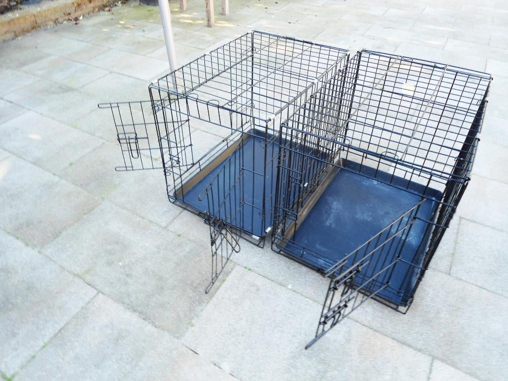 Zwarte opvouwbare benches met 1 of 2 deurtjes, Dieren en Toebehoren, Hondenbenches, Zo goed als nieuw, Ophalen