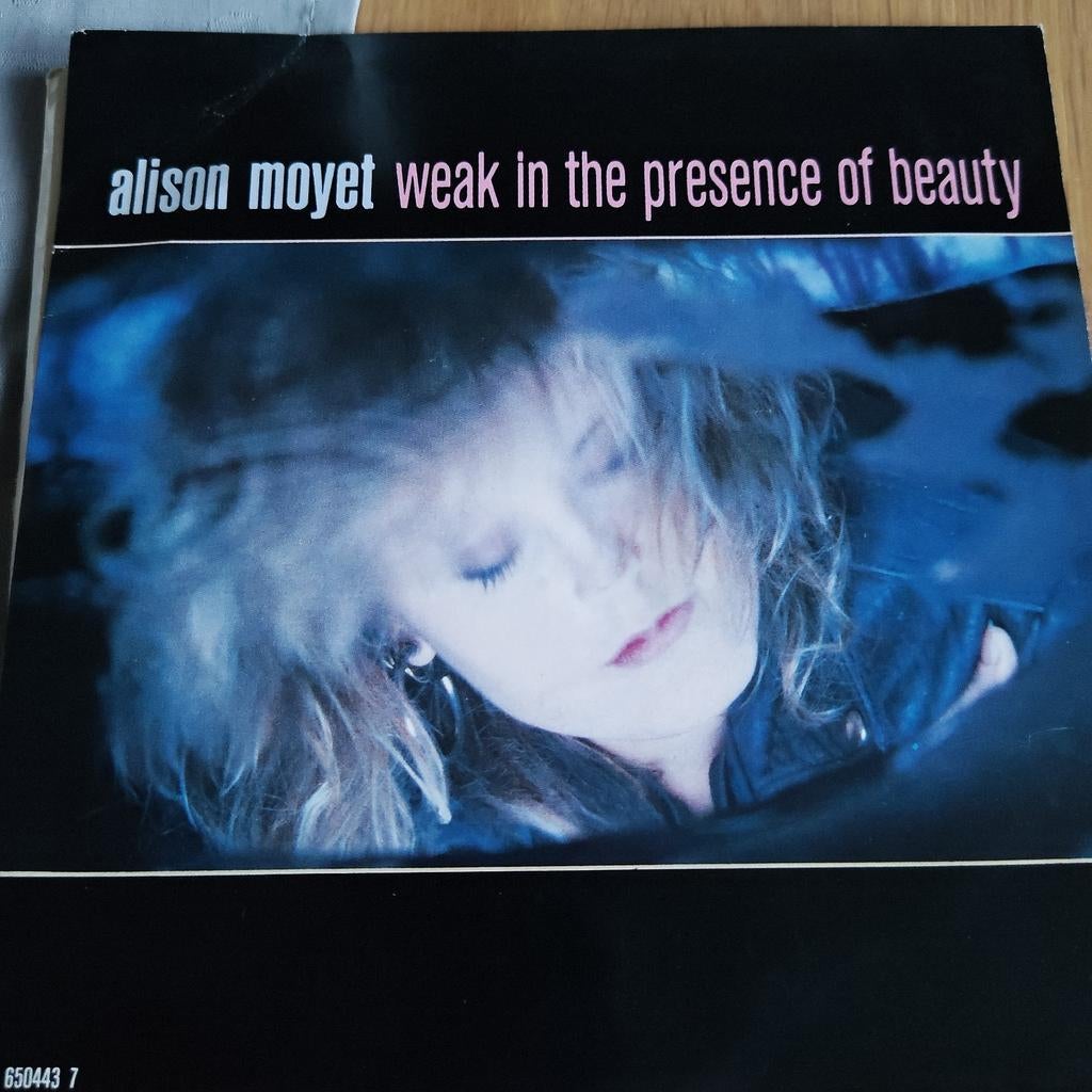 Alison Moyet - Weak in the Presence of Beauty (Single), Ophalen of Verzenden, 1980 - 1989, Gebruikt, 7 inch