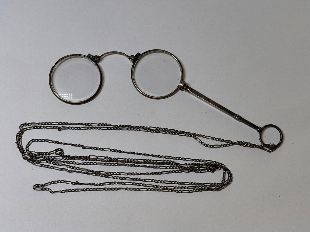 Antieke lorgnet met ketting, Verzenden