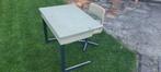 Oude school tafel met stoel, Ophalen