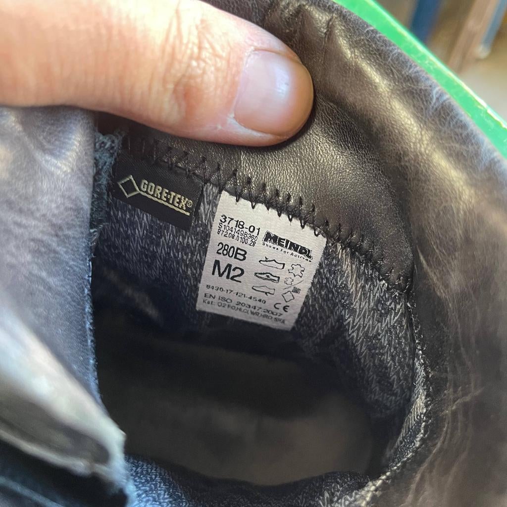 Meindl 3718-01 Berschoenen Combat Boots Zwart Maat 44, Sport en Fitness, Bergsport en Wandelen, Gebruikt, Meindl, Schoenen, Meindl