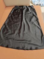 Zwarte satijnen rok van Cotton Club, maat S, Kleding | Dames, Ophalen, Zwart, Zo goed als nieuw, Maat 36 (S)