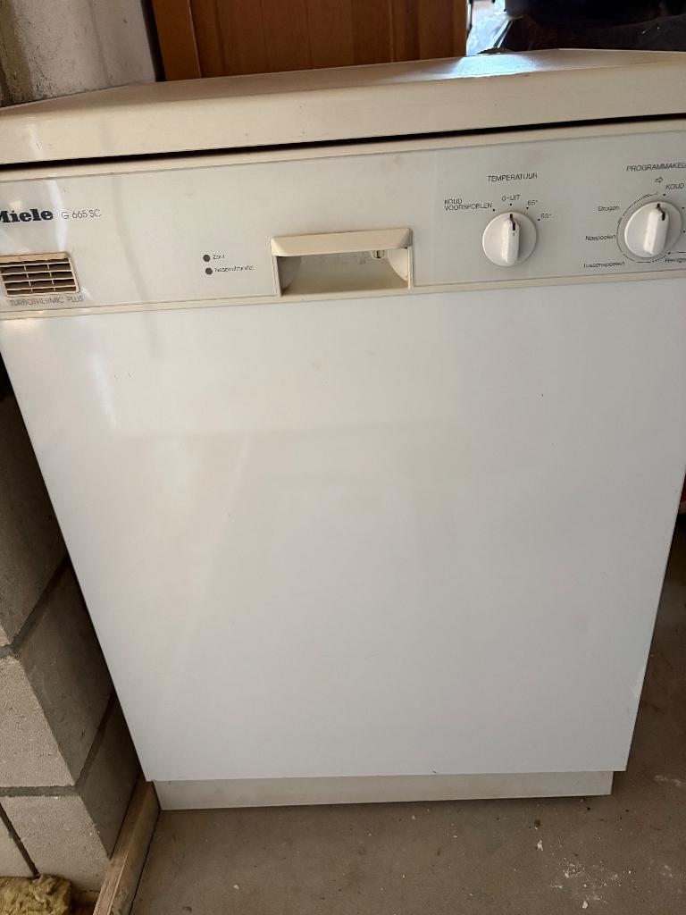 Te koop Miele vaatwasser, Ophalen, Gebruikt, Minder dan 85 cm, Tussenbouw