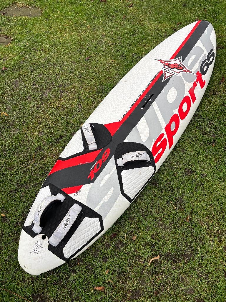 JP SuperSport top freerace/freeride board, Watersport en Boten, Ophalen, 5 tot 7 m², Minder dan 250 cm, Zo goed als nieuw
