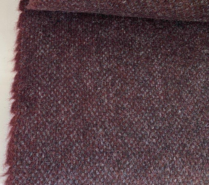 Gudbranddalens Amdal 675; aubergine+grijs; 38 mtr meubelstof, Wol, 120 cm of meer, Paars, Ophalen of Verzenden