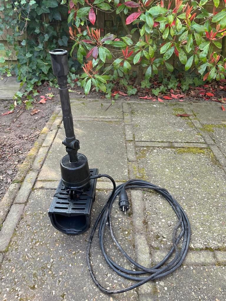 Oase fonteinpomp met filter - Type UP 9, Tuin en Terras, Waterpartijen en Fonteinen, Ophalen of Verzenden, Gebruikt, Kunststof