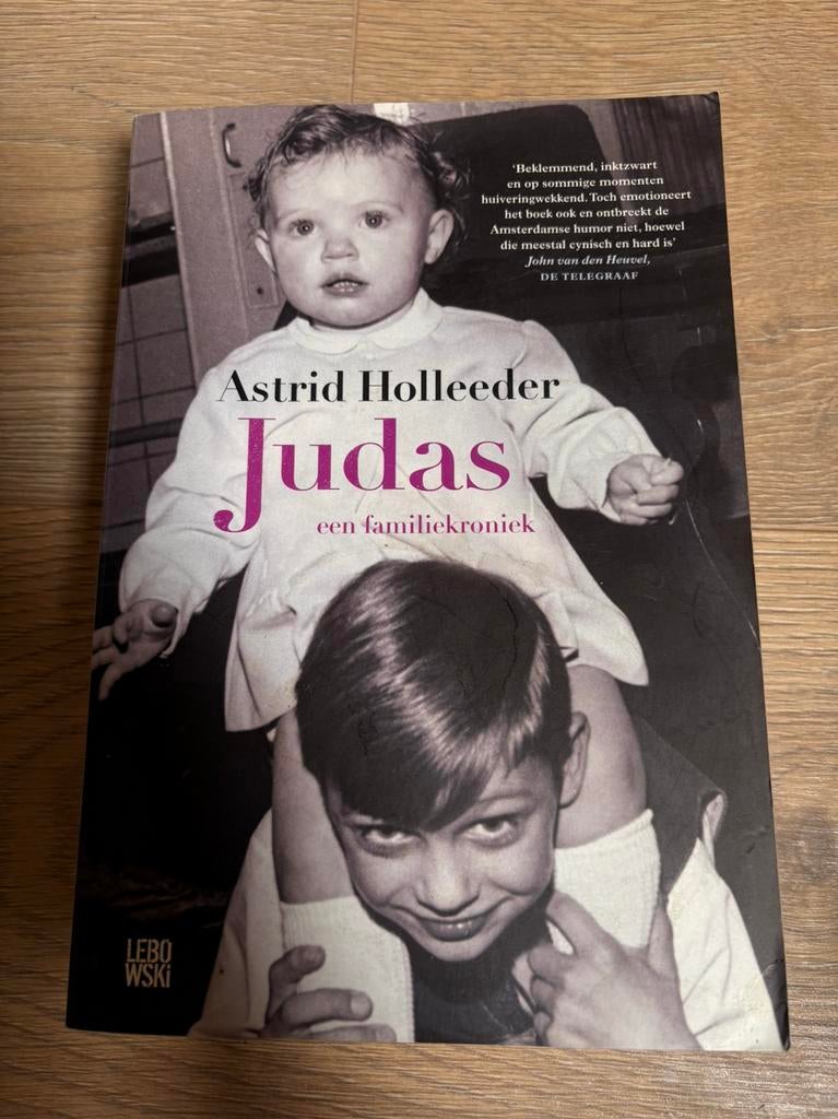 Judas Astrid Holleeder, Ophalen of Verzenden, Zo goed als nieuw, Overige