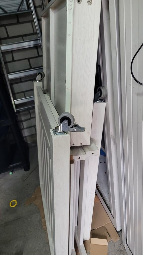 Babybox met wieltjes (GRATIS!), Kinderen en Baby's, Boxen, Ophalen, Gebruikt, Wieltjes