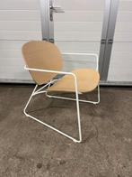 2 stuks Tondina lounge Infiniti fauteuil showroom model, Ophalen, Zo goed als nieuw, Hout, 50 tot 75 cm