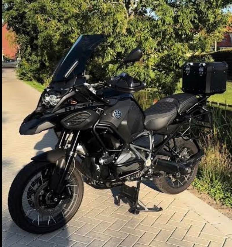 Gezocht: BMW R1200GS (2018+) met alarm en TFT-scherm, Motoren, Ophalen of Verzenden