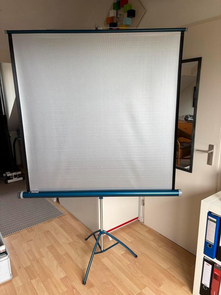 Projectiescherm Corvette Projecta op statief 125x125 cm, Audio, Tv en Foto, Projectieschermen, Zo goed als nieuw, Handmatig, Ophalen