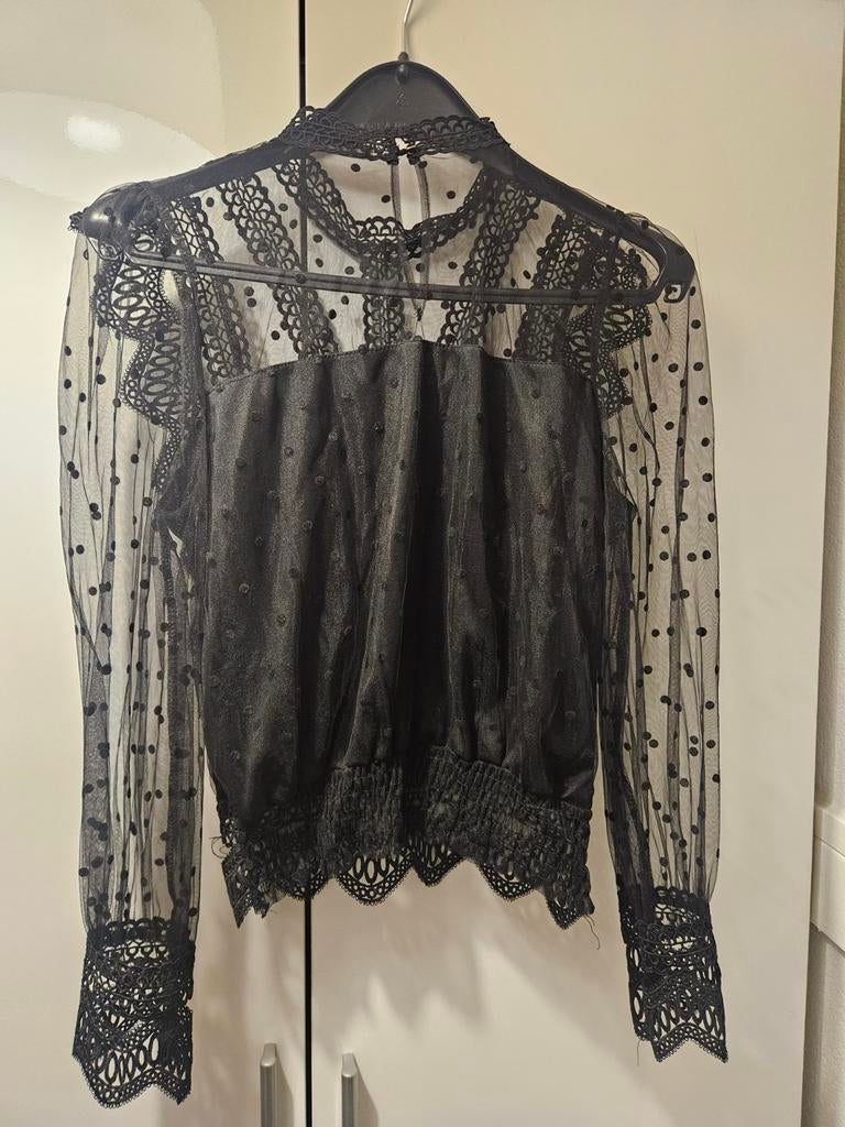 Zwarte blouse maat M, Kleding | Dames, Blouses en Tunieken, Ophalen of Verzenden, Zo goed als nieuw, Zwart