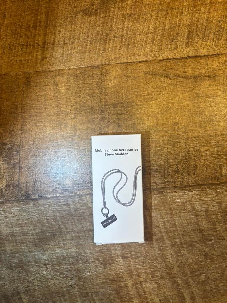 Telefoonkoord Steve Madden, Ophalen of Verzenden, Nieuw, Telefoonhanger of Accessoire