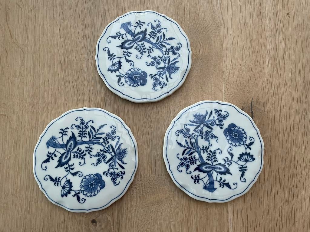 Blue Danube Zwiebelmuster onderzetters 3 stuks, Antiek en Kunst, Antiek | Servies los, Ophalen of Verzenden