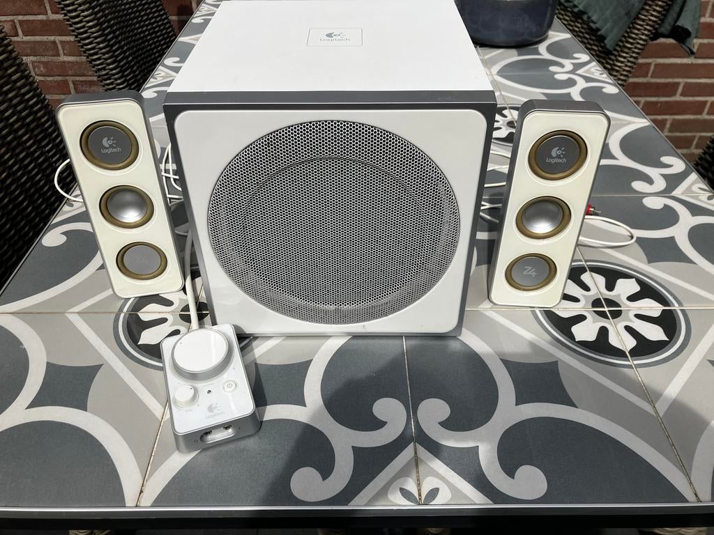 Logitech Z4, Computers en Software, Pc speakers, Ophalen of Verzenden, Gebruikt, Audiokanaal 2.1