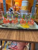 4 vintage jaren 70 glazen met kersen afbeelding, Verzamelen, Glas en Borrelglaasjes, ?, Zo goed als nieuw, ?, ?