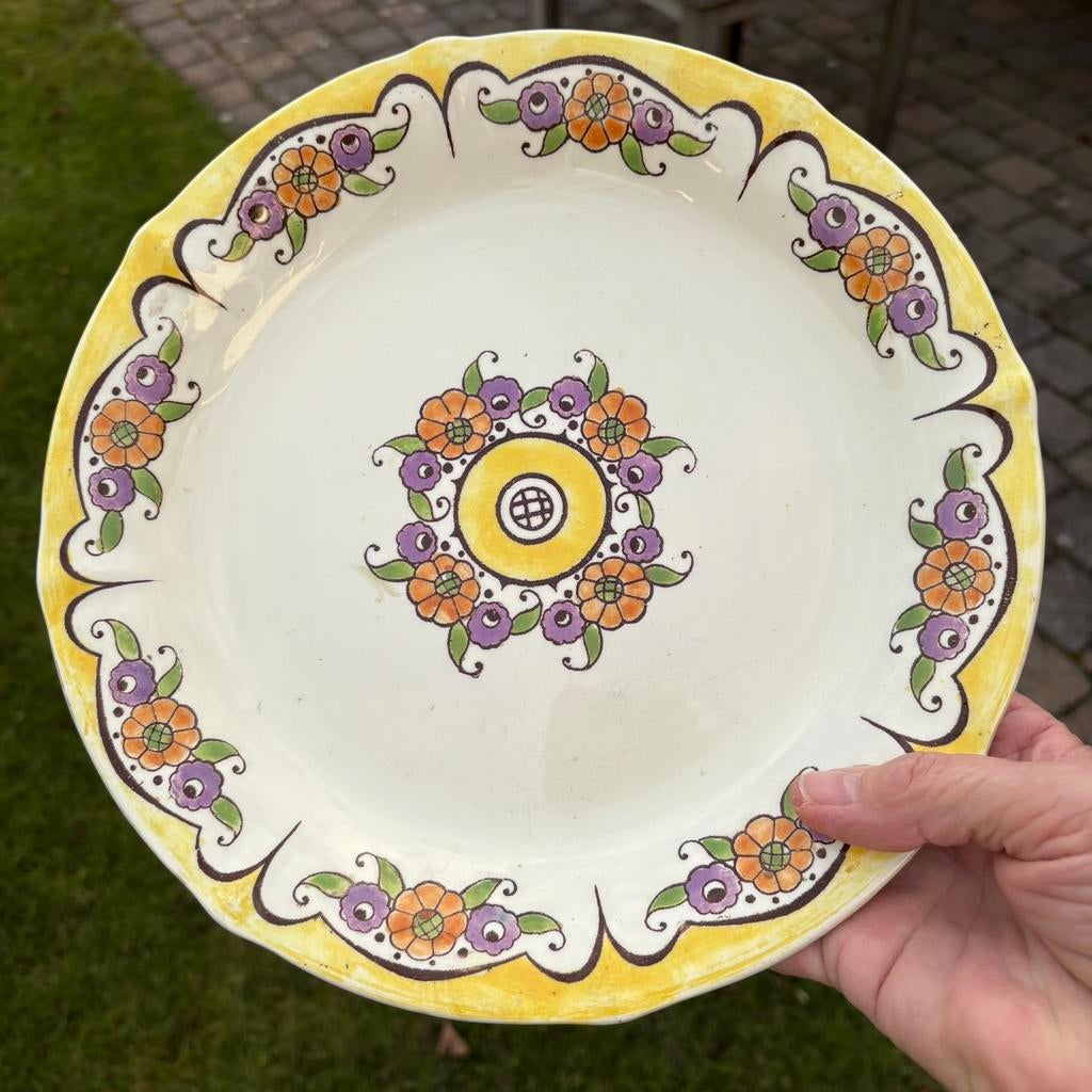 Antiek Art Deco bord geproduceerd door Boch Frères Keramis, Antiek en Kunst, Antiek | Wandborden en Tegels, Ophalen of Verzenden