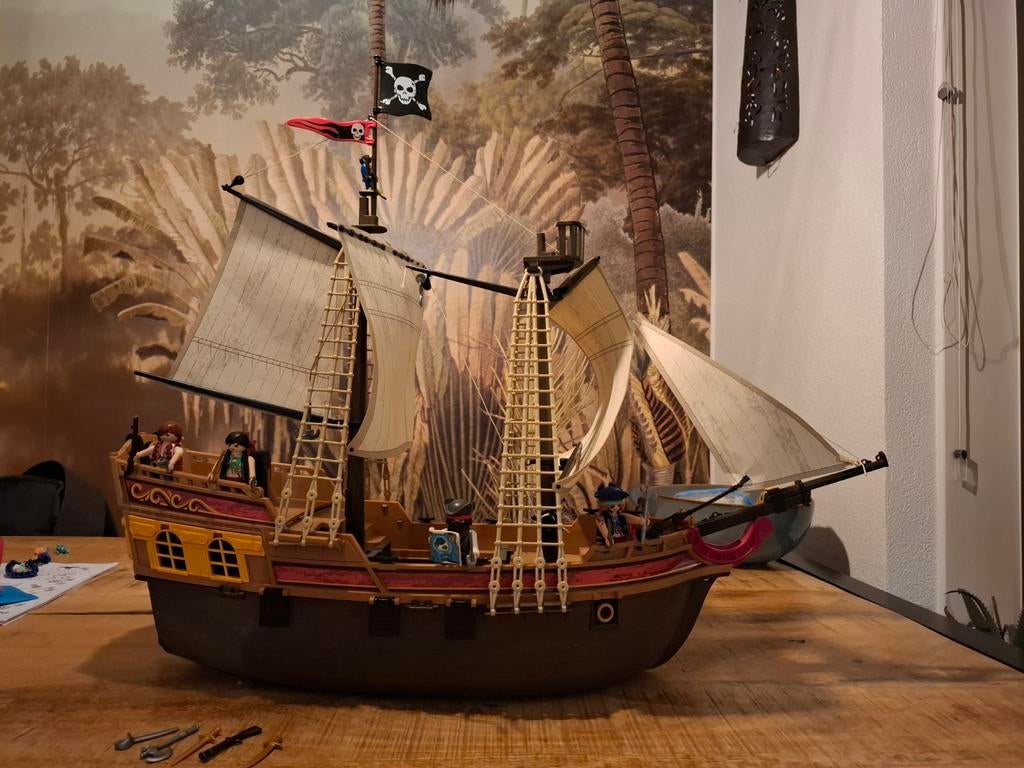 Groot Playmobil Piratenschip met Figuren en Accessoires, Ophalen of Verzenden, Gebruikt