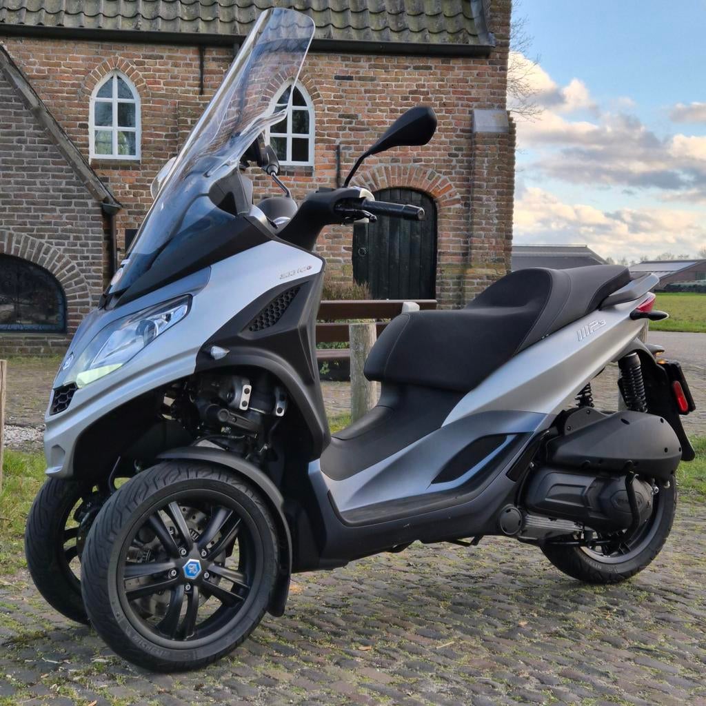 Piaggio mp3 300 hpe 2021 5500km, Motoren, Ophalen