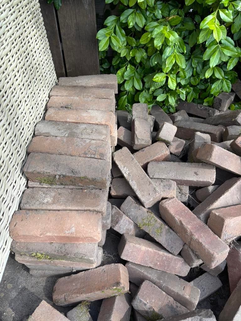 Gratis afhalen gebakken klinkers 25-30 m2, Tuin en Terras, Tegels en Klinkers, Ophalen, Zo goed als nieuw, Beton, Klinkers