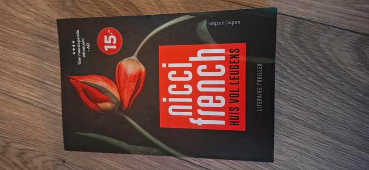 Nicci French - Huis Vol Leugens (Literaire Thriller), Boeken, Thrillers, Gelezen, Nederland, Ophalen of Verzenden