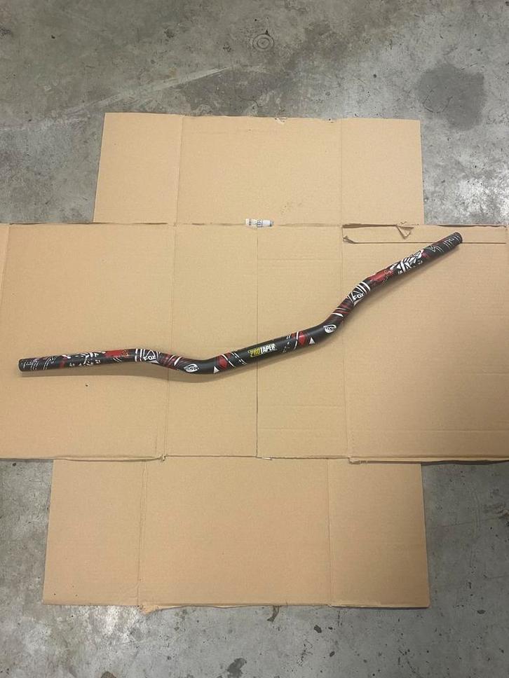 Protaper fatbar, 28mm aansluiting, Fietsen en Brommers, Brommeronderdelen | Algemeen, Zo goed als nieuw, Overige typen, Ophalen of Verzenden