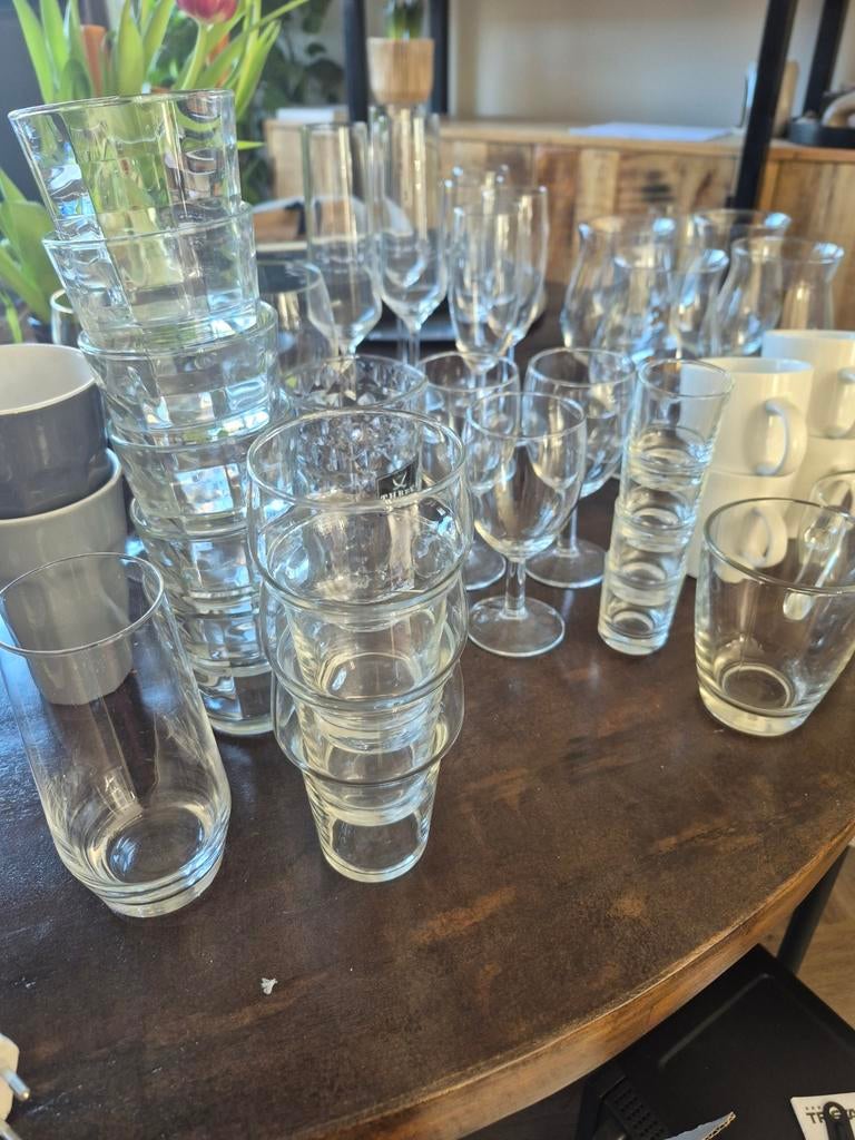 Diverse glazen en kopjes, Huis en Inrichting, Keuken | Servies, Ophalen