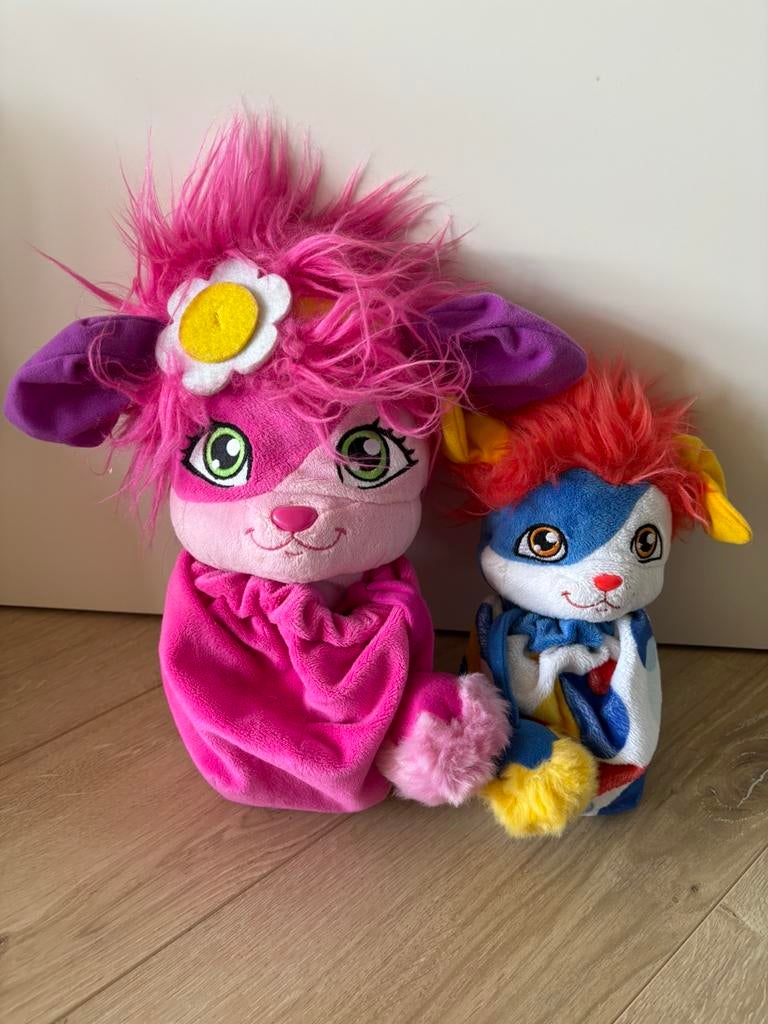 POPPLES BUBBLES EN IZZY, Kinderen en Baby's, Speelgoed | Knuffels en Pluche, Ophalen of Verzenden, Zo goed als nieuw, Overige typen