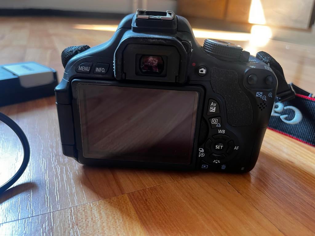 Canon EOS 600D spiegelreflexcamera, Audio, Tv en Foto, Fotocamera's Digitaal, Ophalen, Gebruikt, Spiegelreflex, Canon