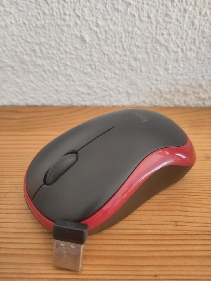 Logitech Mouse Wireless M185 Red, Computers en Software, Muizen, Niet werkend, Muis, Draadloos, Ophalen of Verzenden