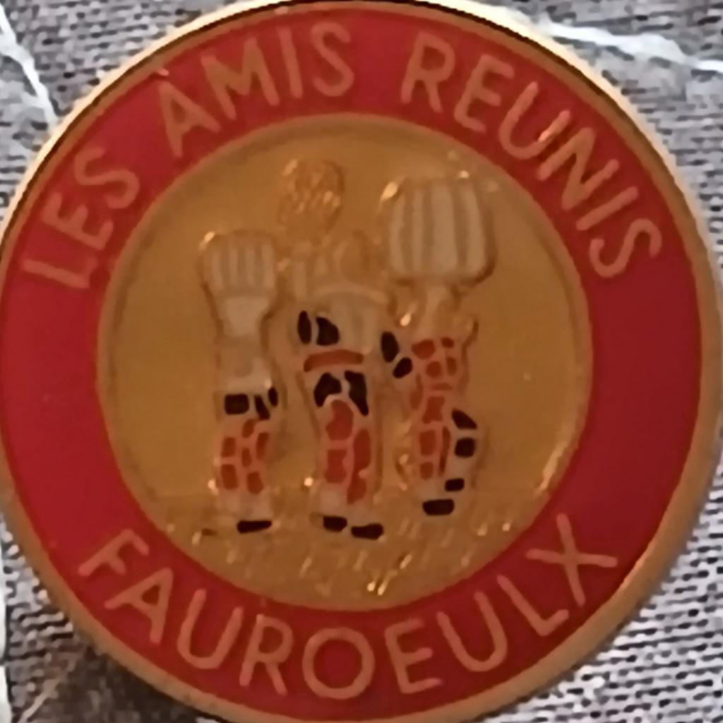 Carnaval speldje, pin: gilles (regio binche), Verzamelen, Speldjes, Pins en Buttons, Ophalen of Verzenden, Gebruikt, Overige onderwerpen