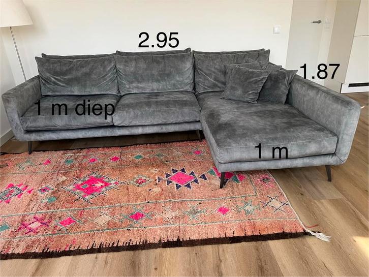 Bank van whoon Oisterwijk, antiek kastje en Marokkaans kleed, Huis en Inrichting, Banken | Bankstellen, Gebruikt, Hoekbank, Vierpersoons of meer