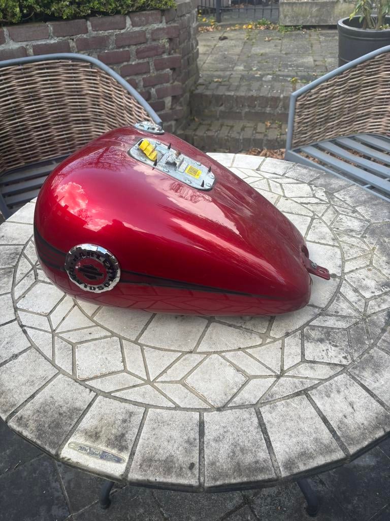 Breakout Tank., Motoren, Onderdelen | Harley-Davidson, Ophalen of Verzenden, Gebruikt