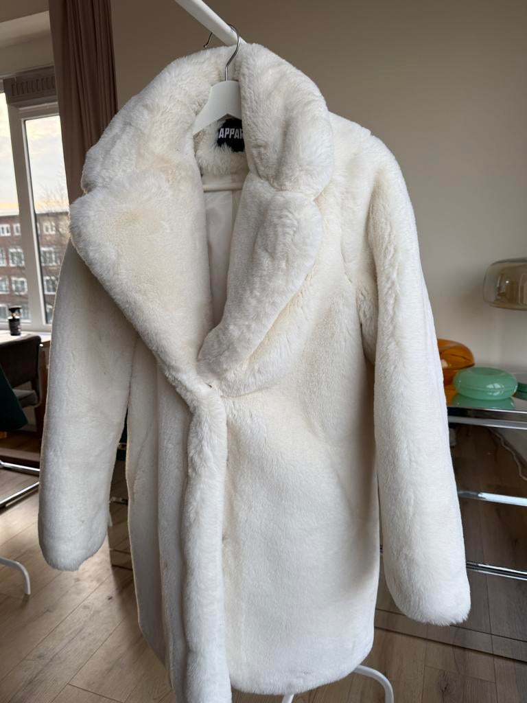 Witte Apparis faux fur jas, Ophalen of Verzenden, Gedragen, Maat 38/40 (M), Wit