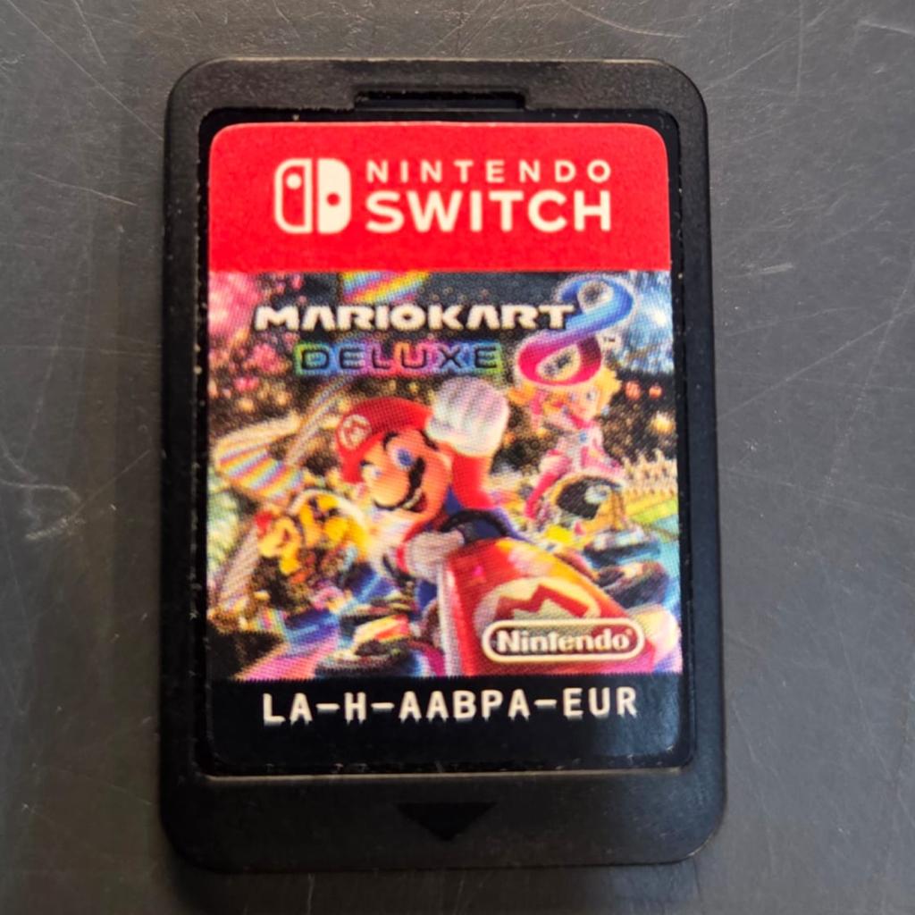 Switch Game | Mario Kart 8 Deluxe (losse cassette), Nintendo, Zo goed als nieuw, Support@nintendo.com, 11-1 Hokotate-cho, Kamitoba, Minami-ku
Kyoto 601-8501
Japan