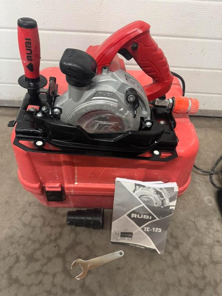 Rubi TC-125 tegelzaagmachine | 1,7PK nieuwstaat, Doe-het-zelf en Verbouw, Gereedschap | Zaagmachines, Zo goed als nieuw, Ophalen of Verzenden