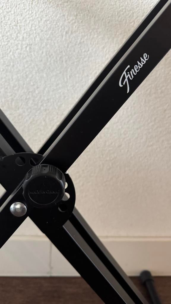 Finesse keyboard standaard, Muziek en Instrumenten, Standaards, Ophalen of Verzenden, Zo goed als nieuw, Instrumentstandaard, Keyboard of Synthesizer