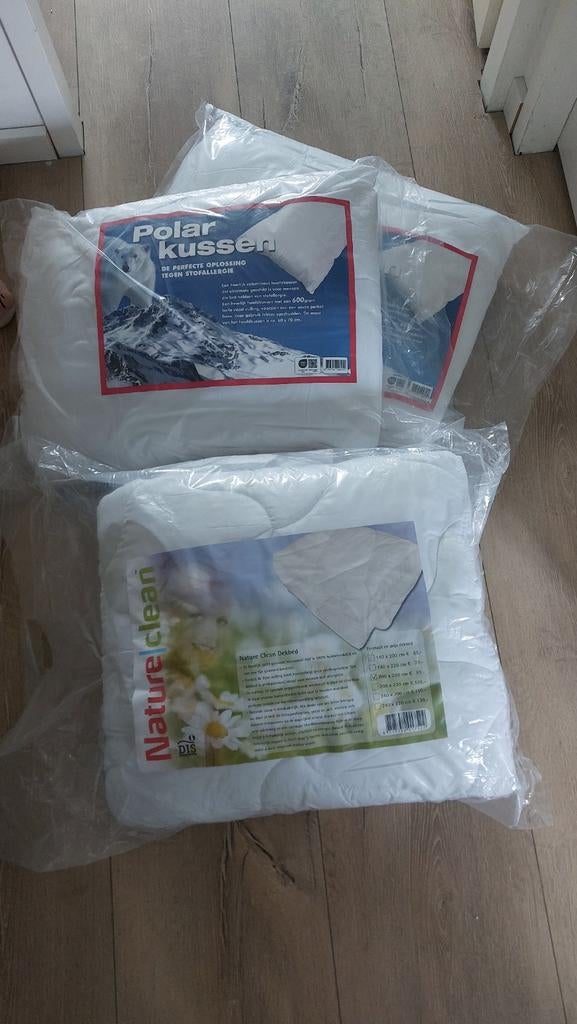 NIEUWE kussens en dekbed nog in dichte zak - Anti-allergie, Ophalen, Wit, Deken of Dekbed, Nieuw