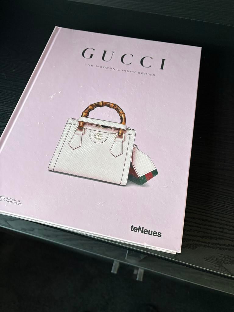 Gucci Tafelboek - Groot Formaat - Nieuw in Verpakking, Ophalen of Verzenden, Nieuw, Mode algemeen