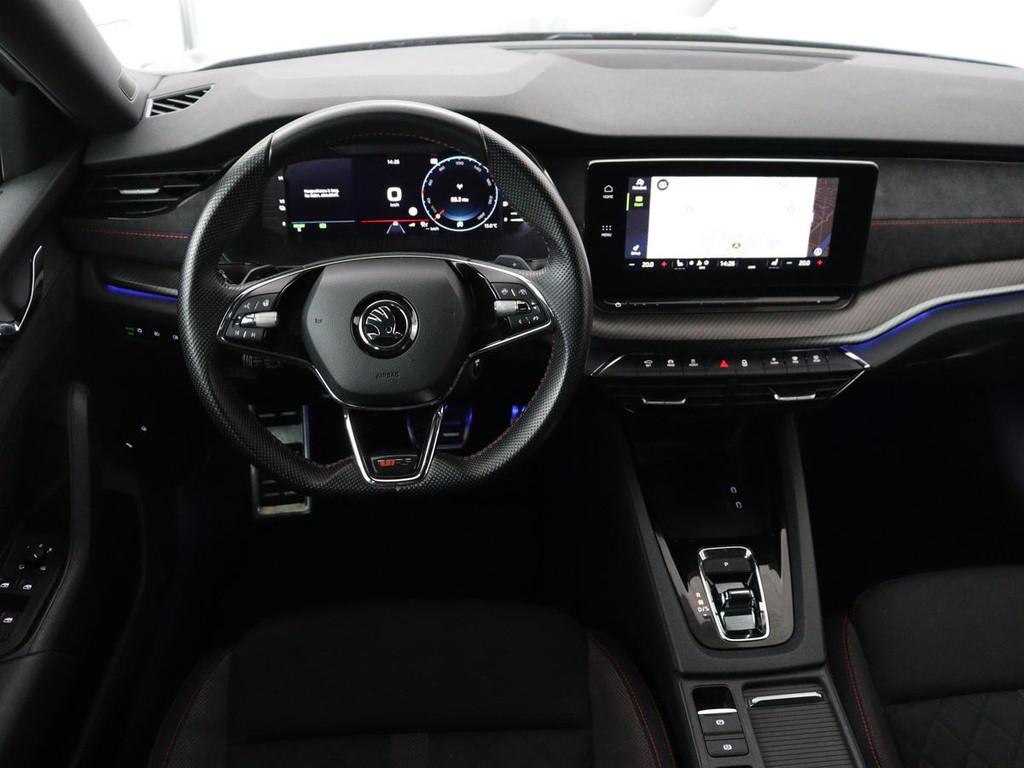 Skoda Octavia 1.4 TSI RS iV PHEV Business | Stoelverwarming, Auto's, Skoda, Gebruikt, Hybride Elektrisch/Benzine, 13 kWh, 93 €/maand