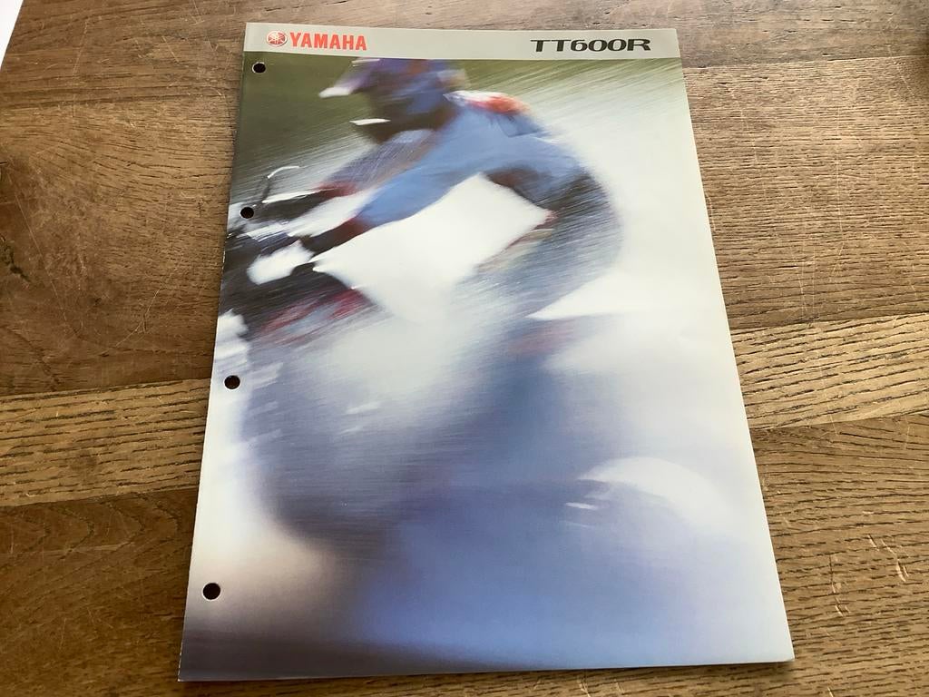 Yamaha TT600R Brochure - Origineel en Zeldzaam.   (Nr. 30), Motoren, Verzenden, Yamaha