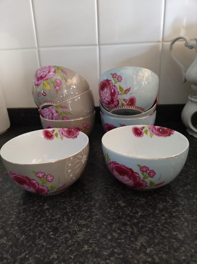 Studio Pip kommetjes/schaaltjes, Huis en Inrichting, Keuken | Servies, Zo goed als nieuw, Kom(men), Overige stijlen, Porselein