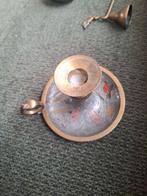 Kleine koperen kandelaar met handvat, Antiek en Kunst, Antiek | Kandelaars, Ophalen of Verzenden, Koper of Brons