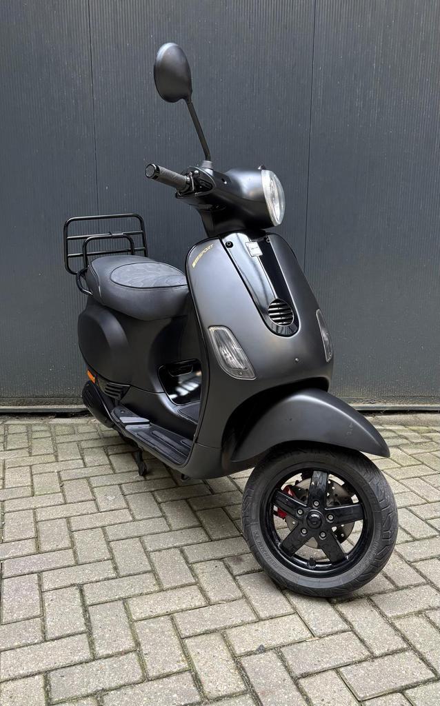 Vespa LX Custom 4-takt (45 km/u), Fietsen en Brommers, Scooters | Vespa, Zo goed als nieuw, Vespa LX, Benzine, Ophalen